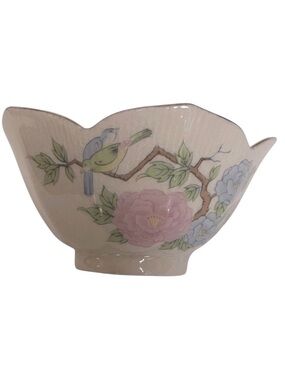 Japanese Crackle Glazed Petal Design Bowl with Markings.